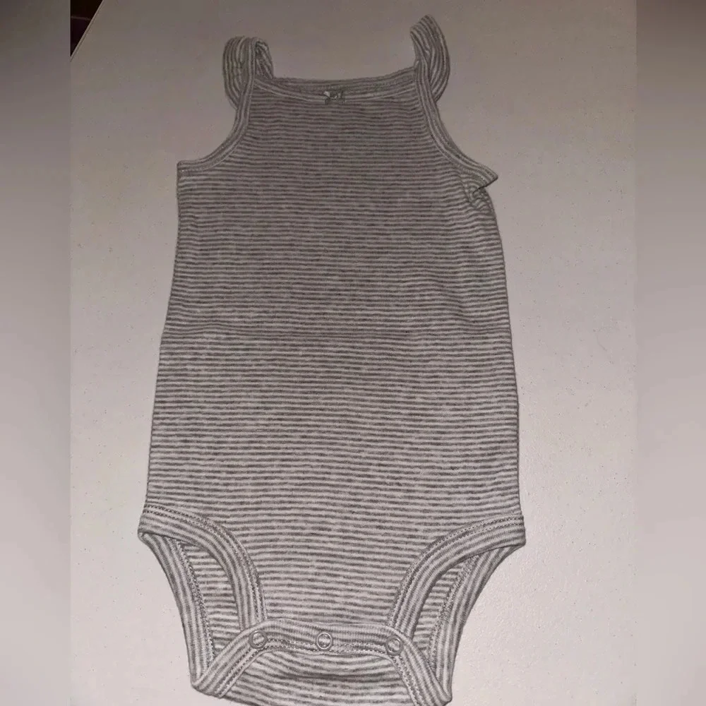 NWOT CARTER'S BABY GIRL 4 CAP SLEEVE BODYSUITS MULTIPLE PATTERNS 3M, 9M, 12M